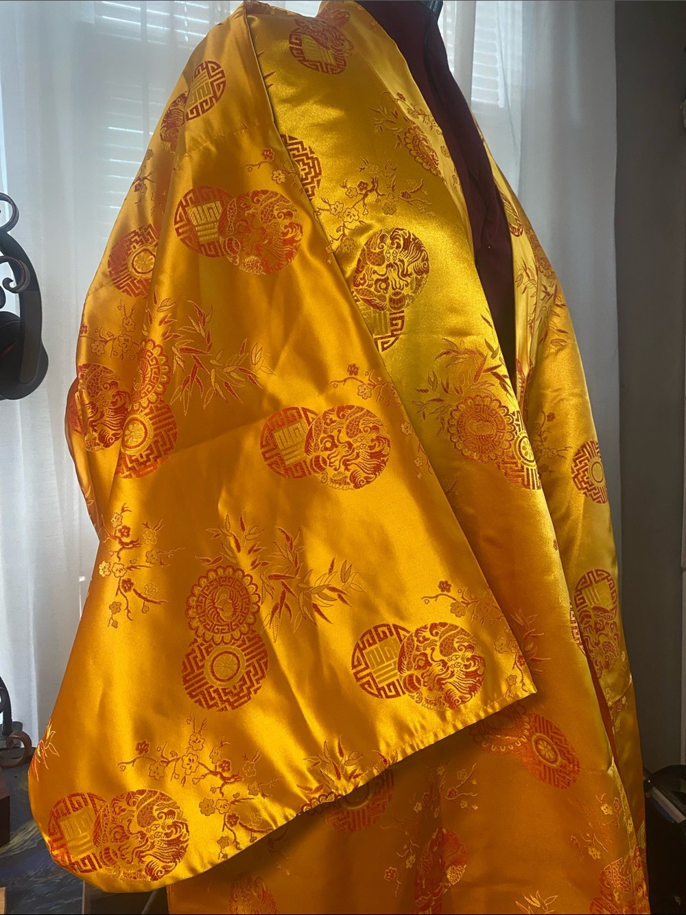 Golden Satin Kimono Robe with Red Oriental Motifs - Picture 3 of 4